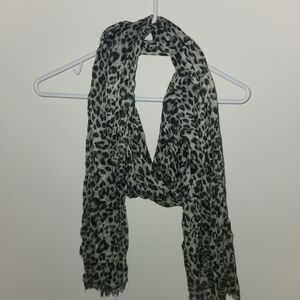 Jones New York Black and White Animal Print Scarf